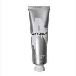 Detoxifying Treatment Mask by ACEOLOGY